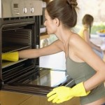 cleaning the oven from grease and carbon deposits