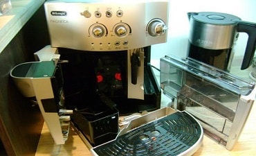 How to descale a coffee machine at home