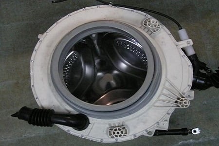 Washing machine tank leaks