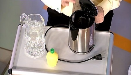 how to descale an electric kettle