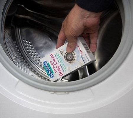 we clean the washing machine with cleaning agents