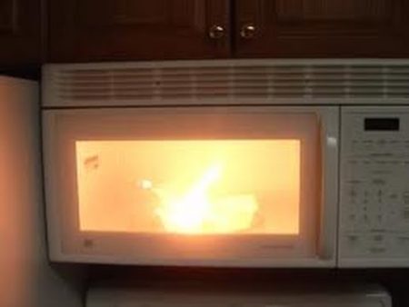 sparks in the microwave